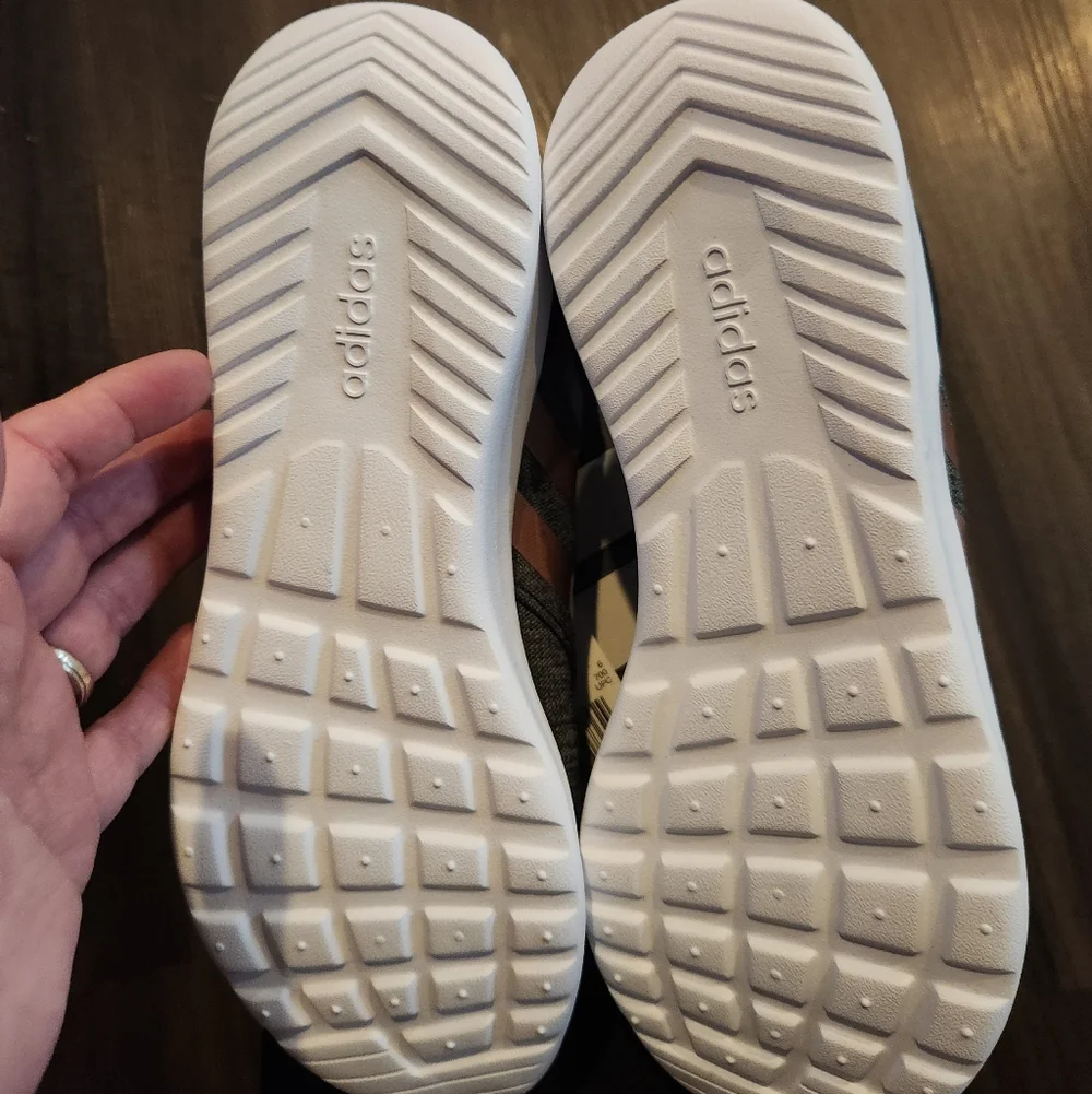 NWT Women's Adidas QT Racer 2.0 size 7.5 - Picture 5 of 6